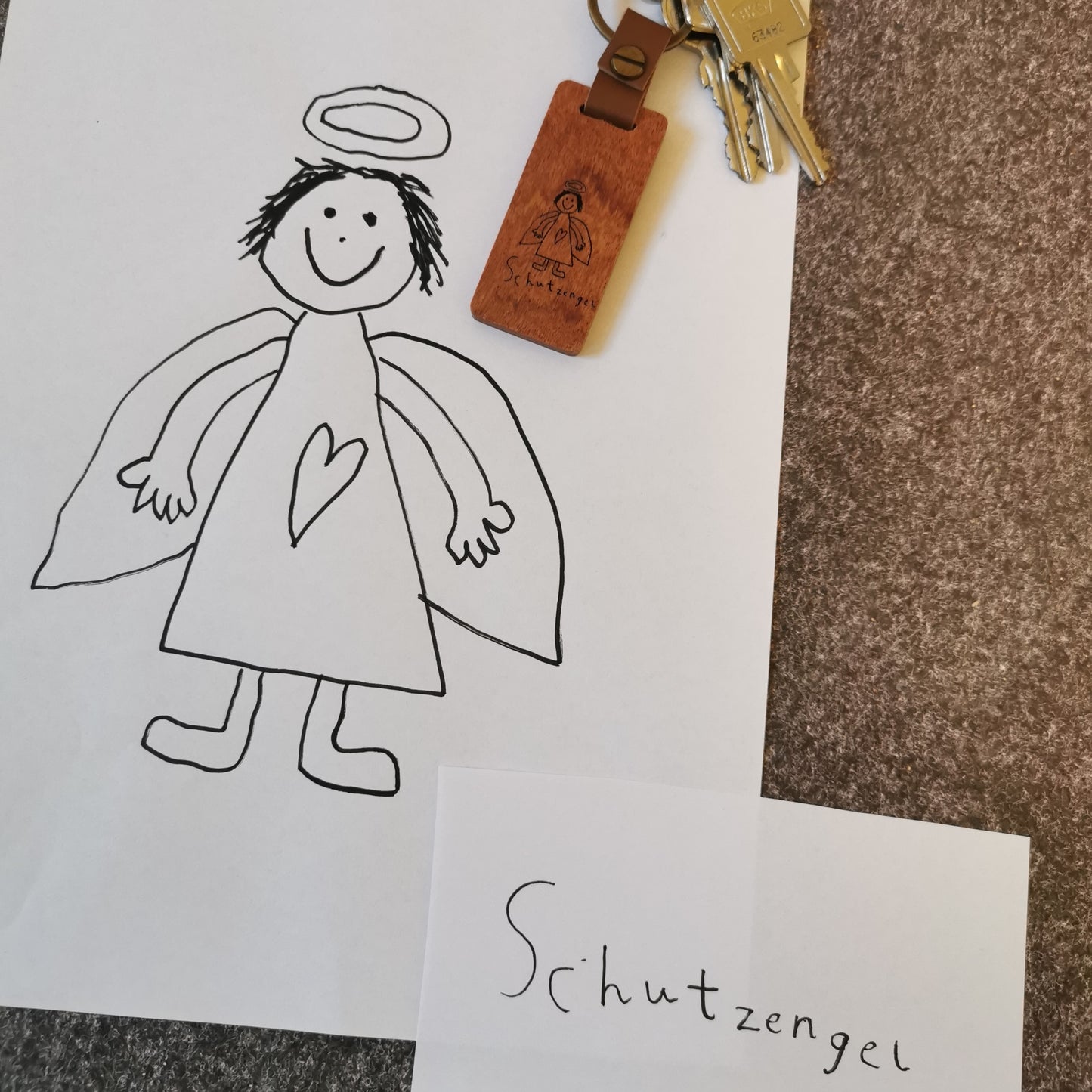 Personalisierter Schlüsselanhänger mit deiner Zeichnung